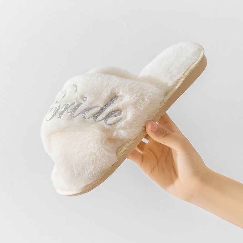 Chaussons Croisés en Fourrure Douce