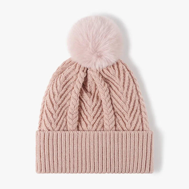 Bonnet à Pompon en Maille Torsadée