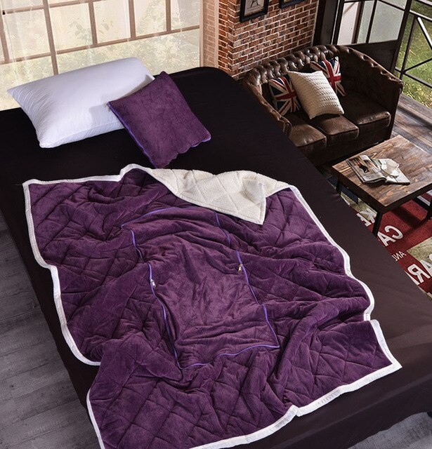 Coussin-Plaid 2 en 1 en Flanelle