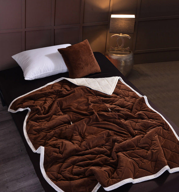 Coussin-Plaid 2 en 1 en Flanelle