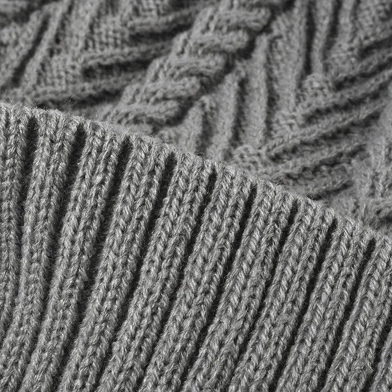 Bonnet à Pompon en Maille Torsadée