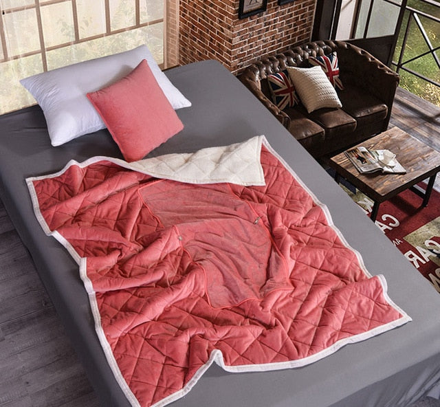 Coussin-Plaid 2 en 1 en Flanelle