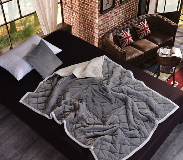 Coussin-Plaid 2 en 1 en Flanelle